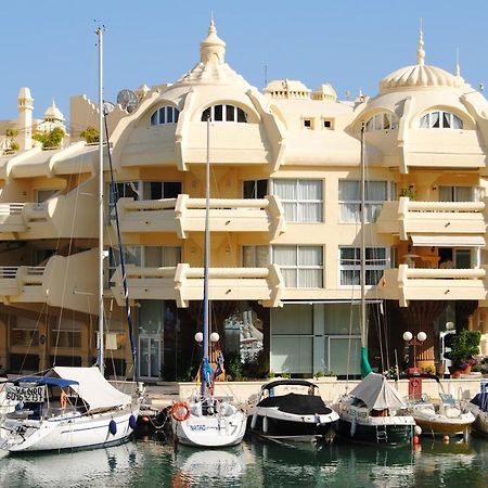 דירות בנאלמדנה Del Parque Flats - Puerto Marina מראה חיצוני תמונה
